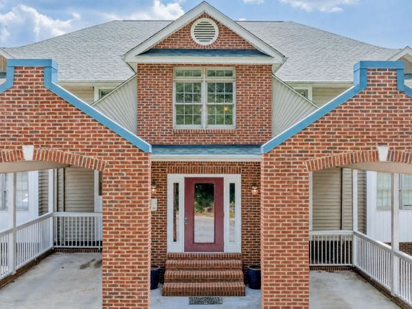 106 Gables Place, Unit 106, Kingsport, TN 37664