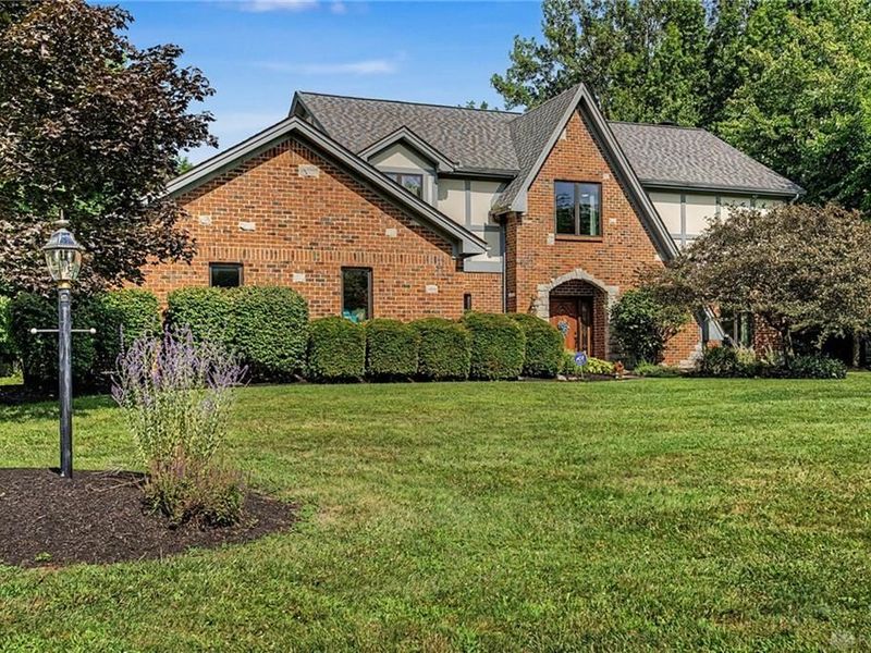 9570 Meadow Woods Lane, Washington Township, OH 45458 Photo 2