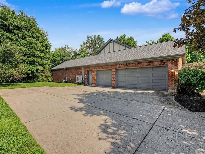 9570 Meadow Woods Lane, Washington Township, OH 45458 Photo 9