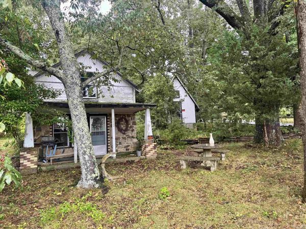 1110 10th Street , Mena, AR 71953
