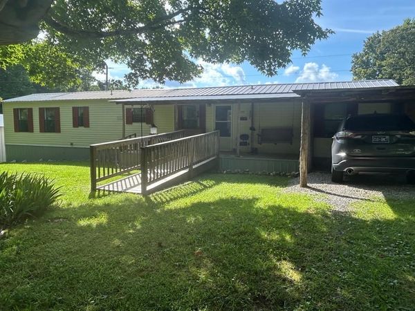 397 Star Point Rd, Celina, TN 38551