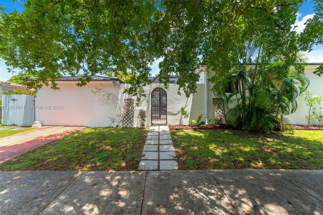 1575 SW 15th St, Miami, FL 33145 Photo