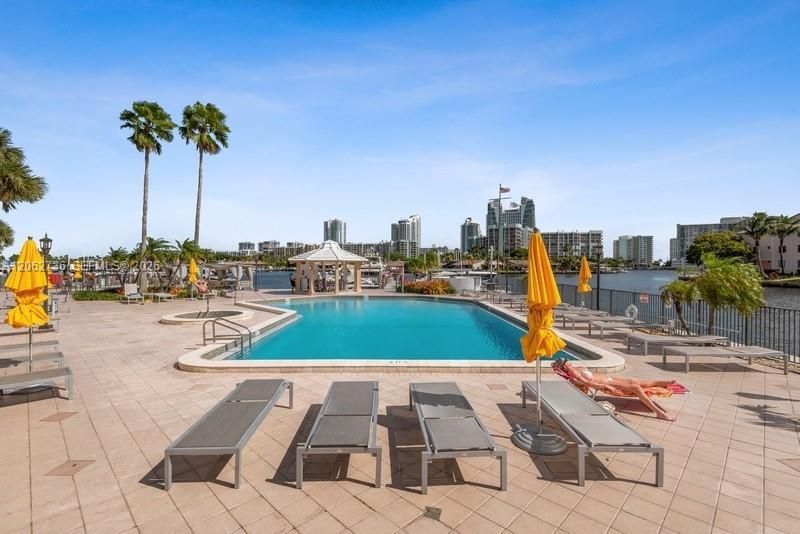 300 Three Islands Blvd, Unit 603, Hallandale Beach, FL 33009 Photo