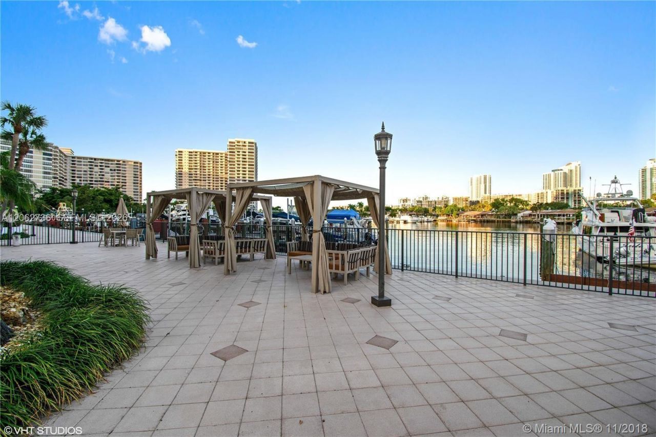 300 Three Islands Blvd, Unit 603, Hallandale Beach, FL 33009 Photo