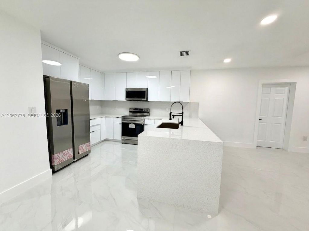 17800 NW 8th Ave, Miami Gardens, FL 33169 Photo