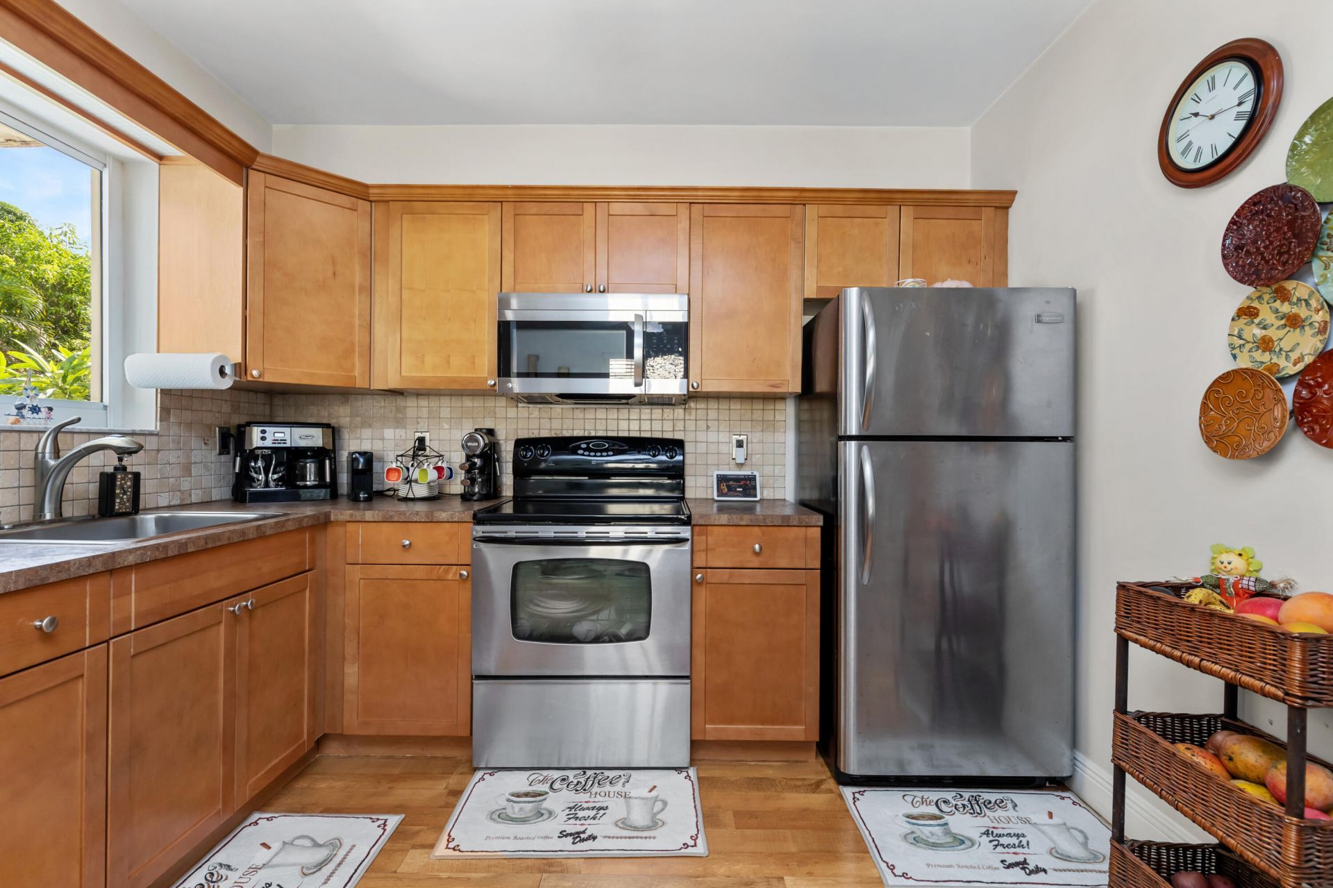 437 Lark Avenue, Miami Springs, FL 33166 Photo