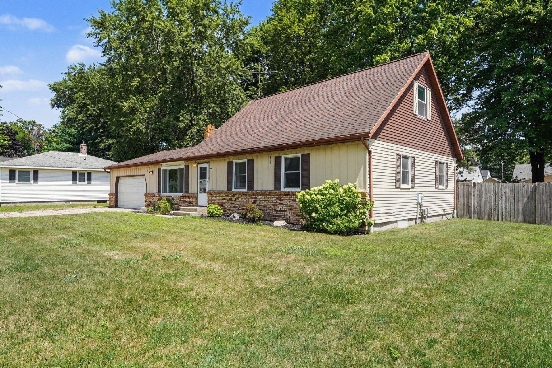 96 West Street, Coopersville, MI 49404 Main Photo