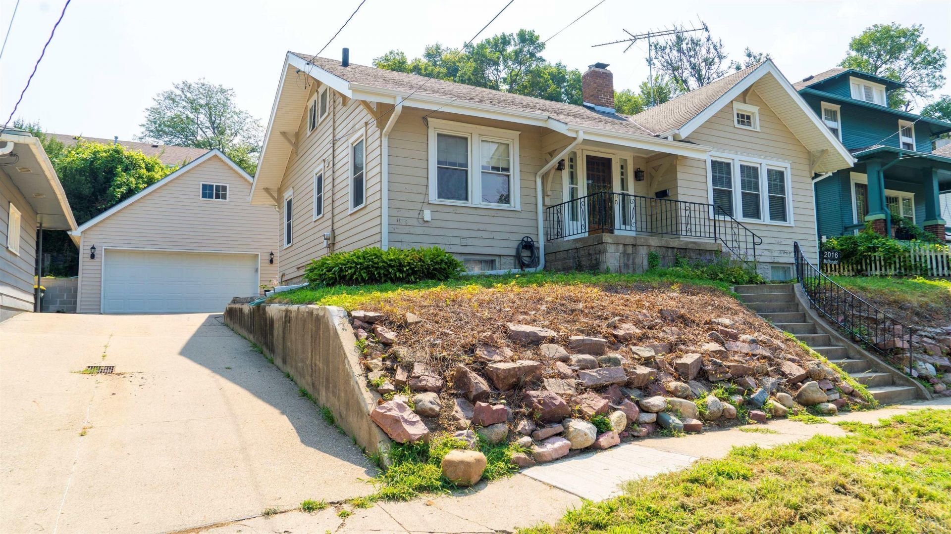 2016 MCDONALD ST Sioux City, IA 51104