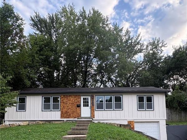 9425 E 67th Terrace, Raytown, MO 64133
