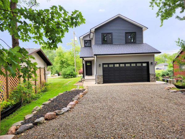 6234 Hillsboro Road, Springfield Township, Mi 48350