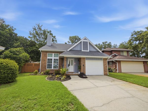 1513 W Mariah Way, Fort Walton Beach, FL 32547