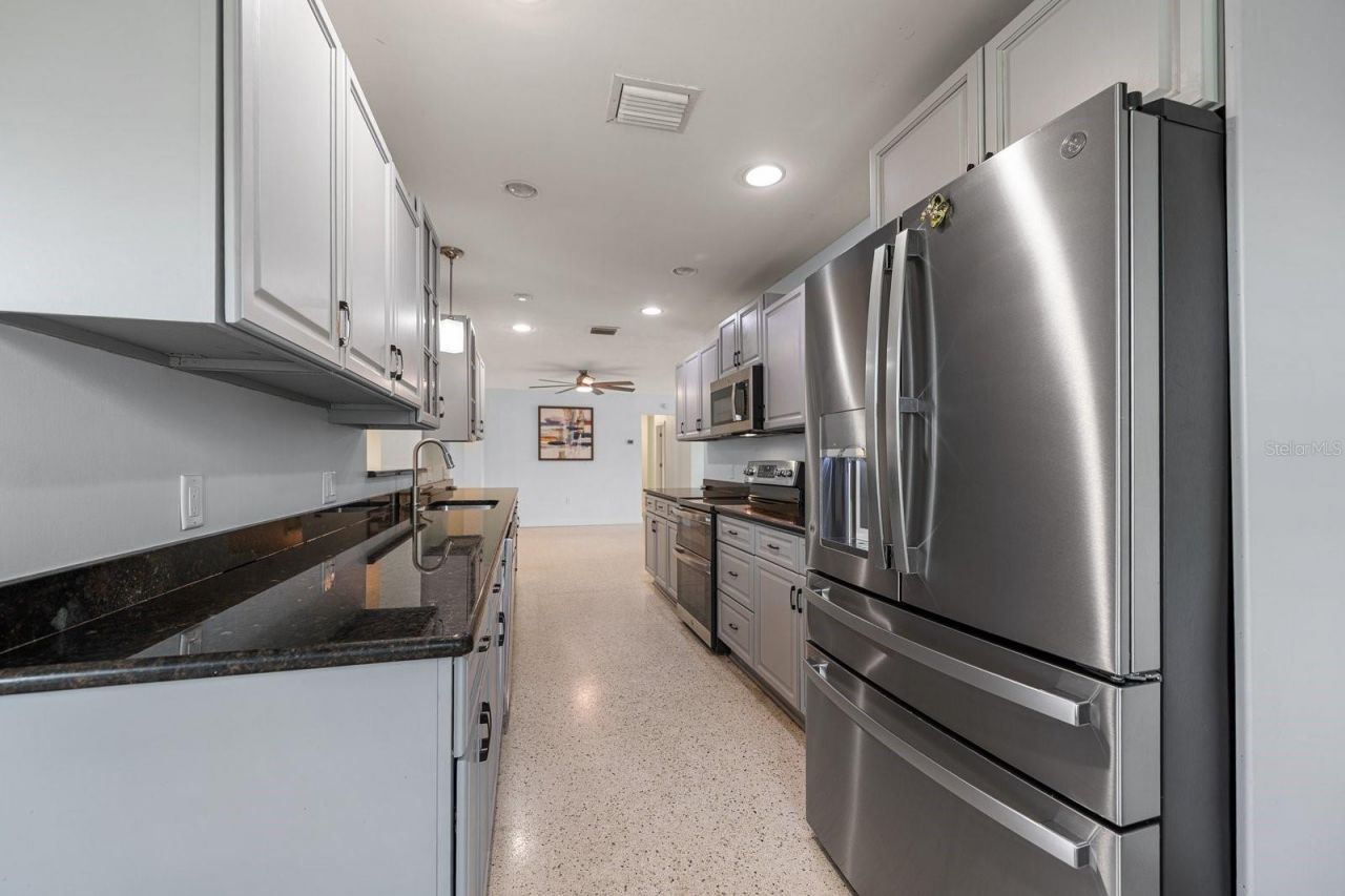 101 S Neptune Avenue, Clearwater, FL 33765 Photo