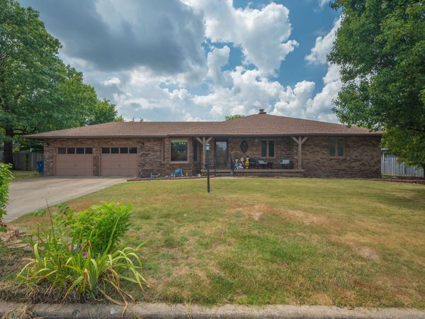 116 S Morgan Drive, Joplin, MO 64801