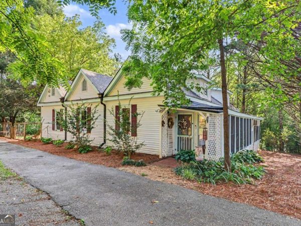 140 E Oak Street, East Ellijay, GA 30540