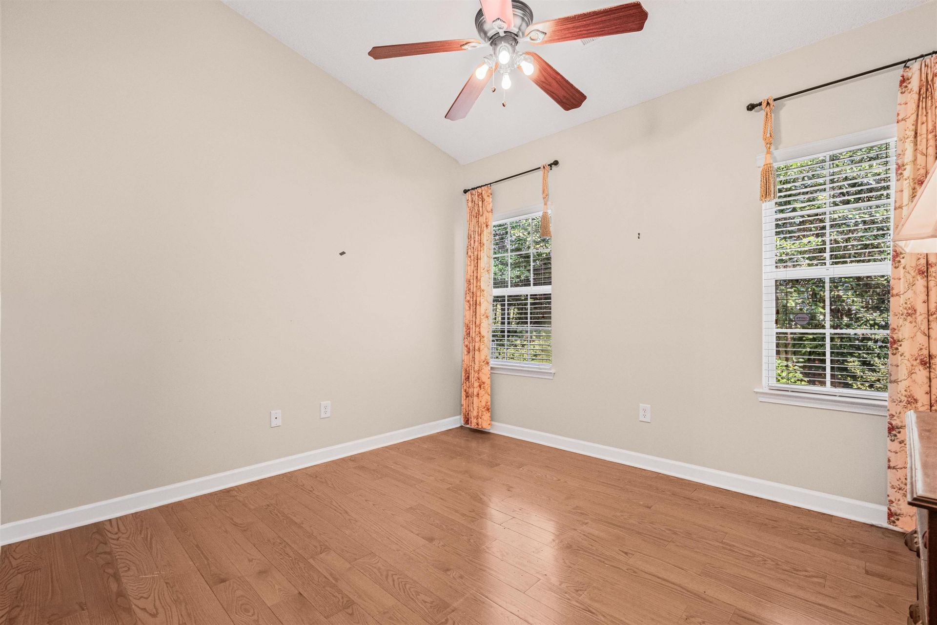 120 Highgrove Ct.  Photo 11