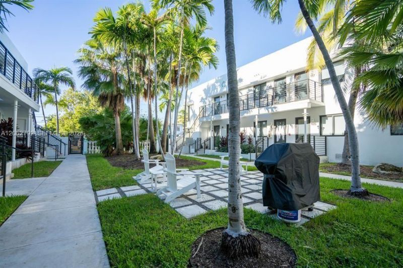 1971 Bay Dr, Unit 110, Miami Beach, FL 33141 Photo