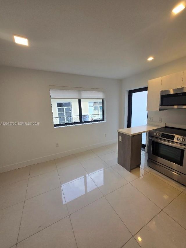 1971 Bay Dr, Unit 110, Miami Beach, FL 33141 Photo