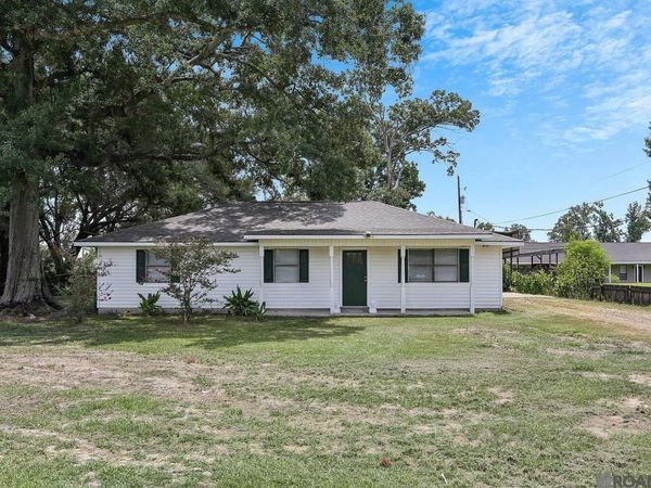 13446 Leblanc Rd, Gonzales, LA 70737