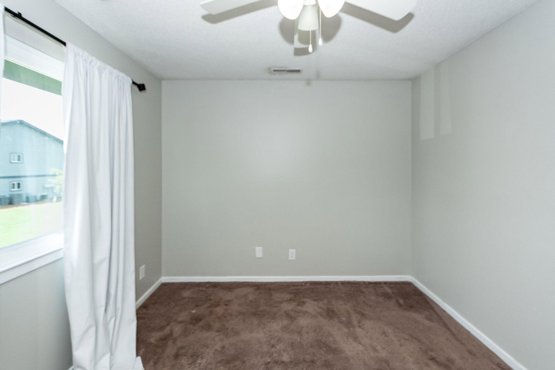 2605 Hidden Cove Drive Photo 14