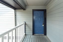 2605 Hidden Cove Drive photo 4