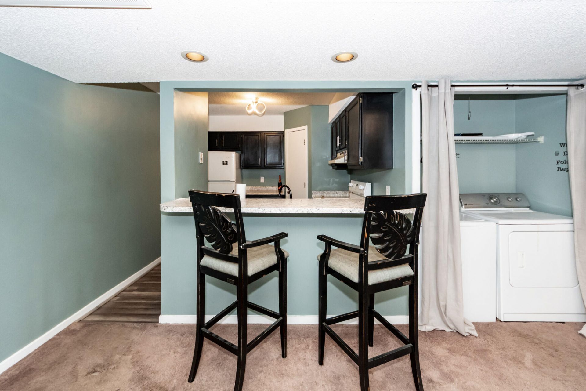 2605 Hidden Cove Drive Photo 4
