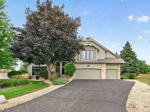 1505 Blackhawk Ridge Way, Eagan, MN 55122