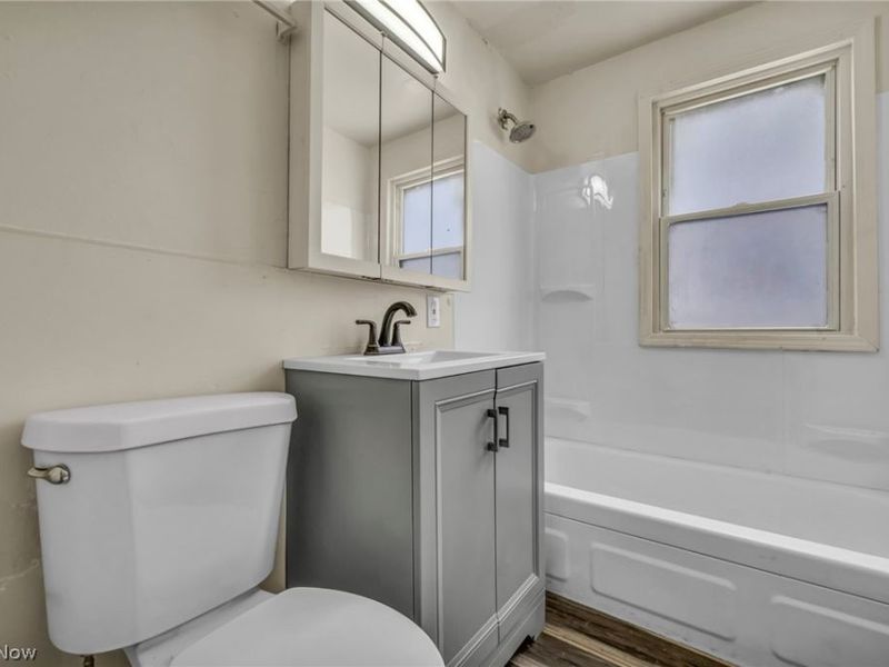 3331 E 140th Street , Cleveland, OH 44120 Photo 14