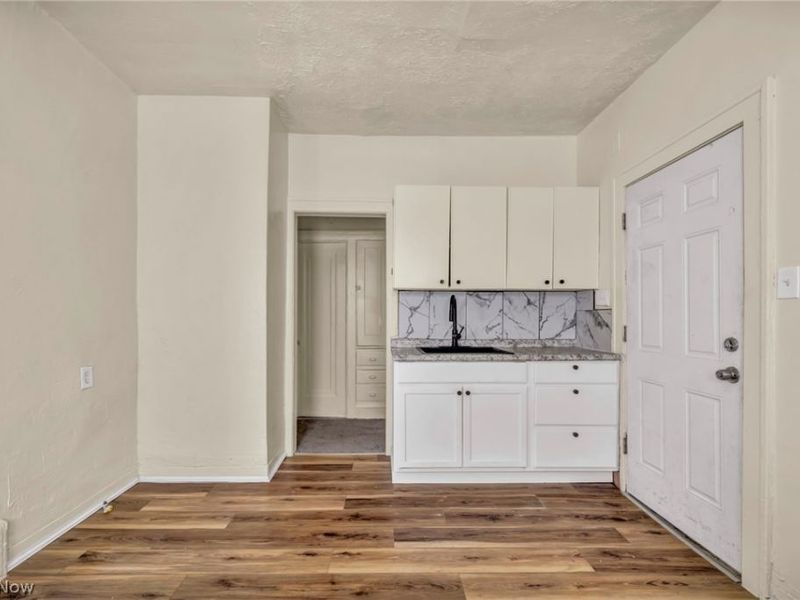 3331 E 140th Street , Cleveland, OH 44120 Photo 5