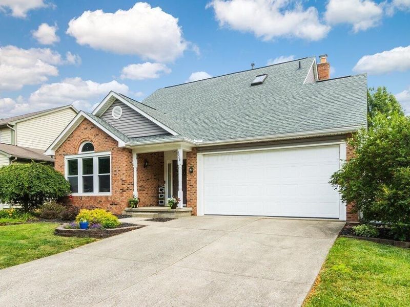 6808 Pine Bark Lane, Columbus, OH 43235 Photo 2