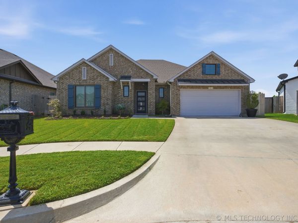 7410 E 127th Court S, Bixby, OK 74008