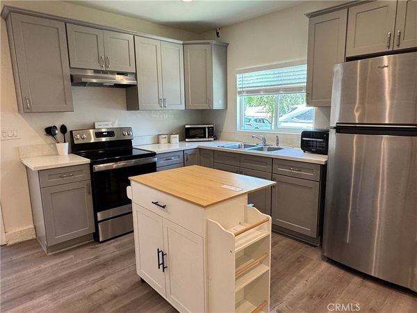 5059 B Ludgate Drive, Calabasas, CA 91301