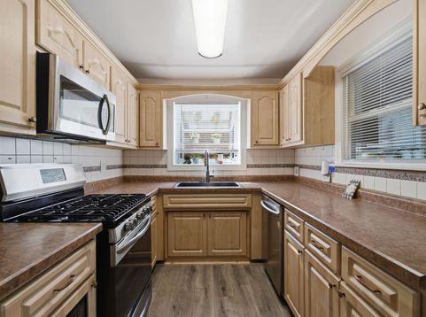 Main Photo