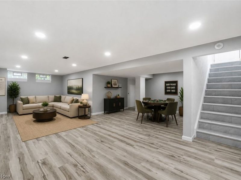 11821 Ronald Drive , Parma, OH 44130 Photo 5