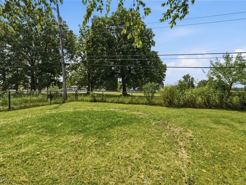 11821 Ronald Drive , Parma, OH 44130 Photo 8