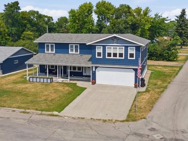 811 1st Avenue E, Ada, MN 56510