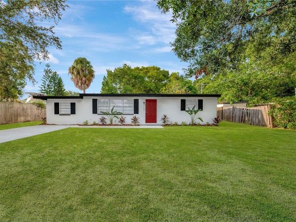 4105 W MANGO AVENUE , TAMPA, FL 33616