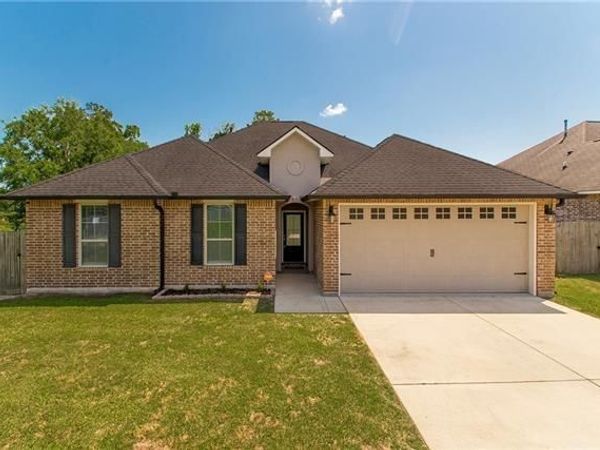 16170 DERRY Street , Ponchatoula, LA 70454