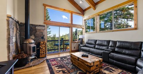 13141 Hillside Drive , Truckee, CA 96161 Photo