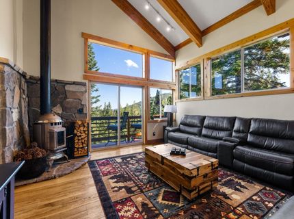 13141 Hillside Drive , Truckee, CA 96161 Photo