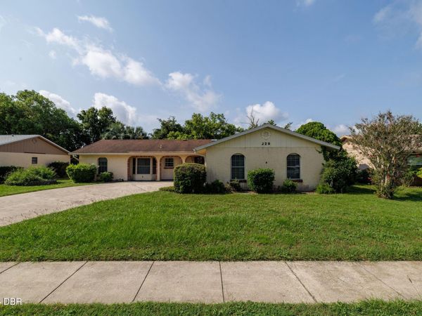 229 Georgetowne Boulevard, Daytona Beach, FL 32119