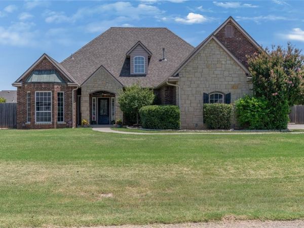 4108 Hidden Lake Circle, Moore, OK 73160