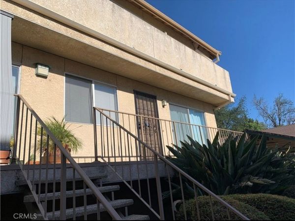 10215 Variel, Chatsworth, CA 91311