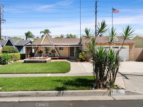 1917 W Flora St, Santa Ana, CA 92704
