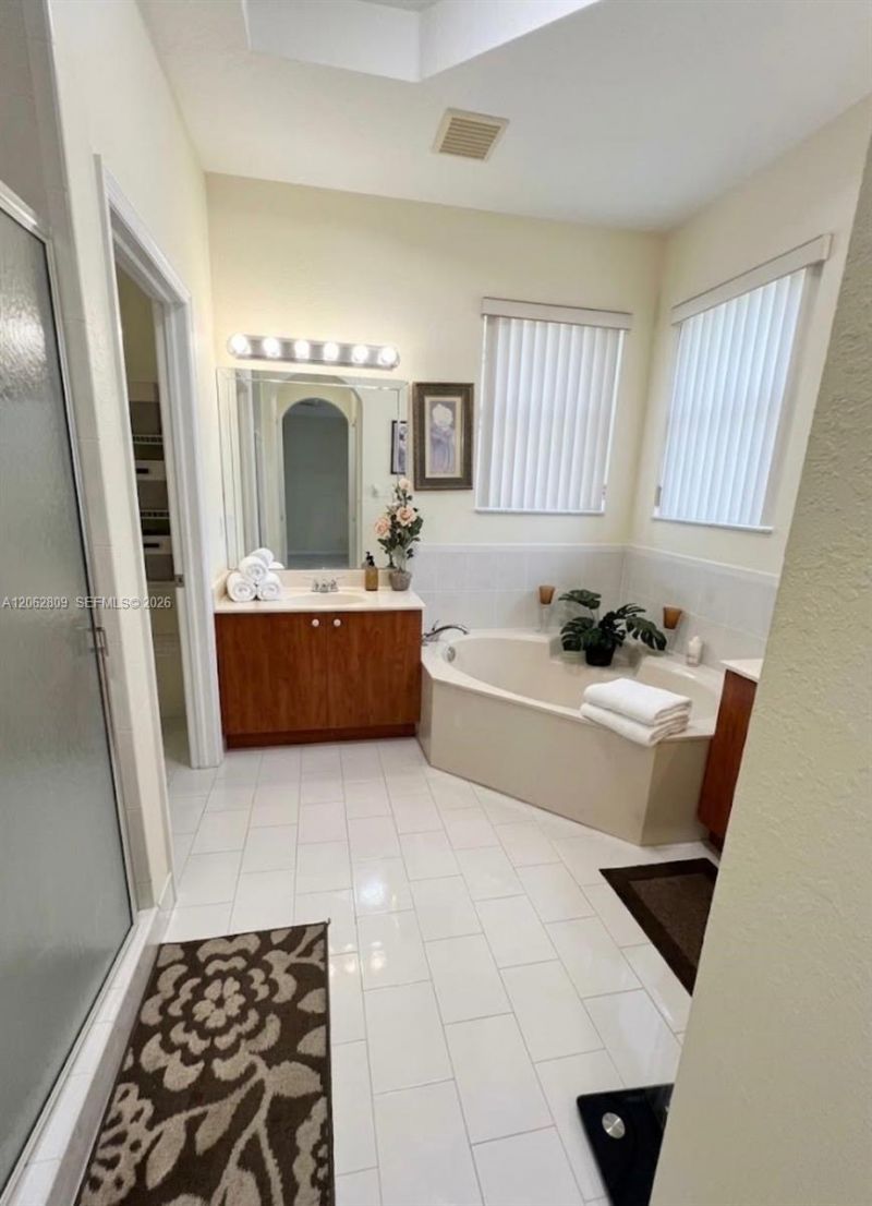 Please Call For Address, Miami, FL 33185 Photo