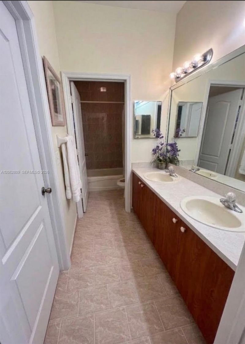 Please Call For Address, Miami, FL 33185 Photo