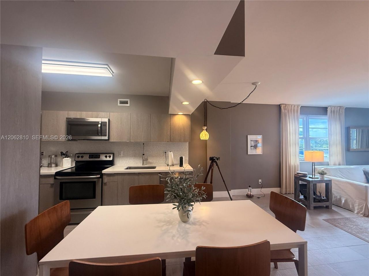 100 Lincoln Rd , Unit 314B, Miami Beach, FL 33139 Photo