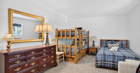 1152 Sonora Avenue, South Lake Tahoe, CA 96150 Photo