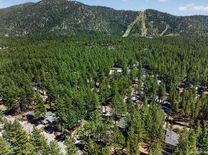 1152 Sonora Avenue, South Lake Tahoe, CA 96150 Photo