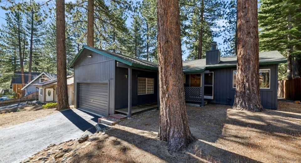 1183 Canarsee Street, South Lake Tahoe, CA 96150 Photo