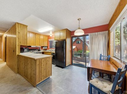 1183 Canarsee Street, South Lake Tahoe, CA 96150 Photo